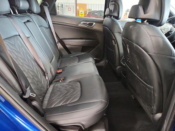2025 KIA SPORTAGE X-LINE