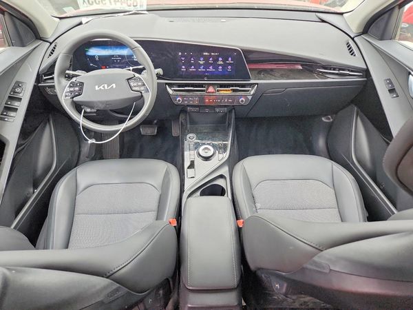 2025 KIA NIRO