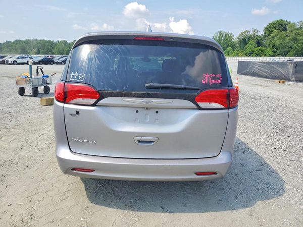 2017 CHRYSLER PACIFICA Touring — DIRR