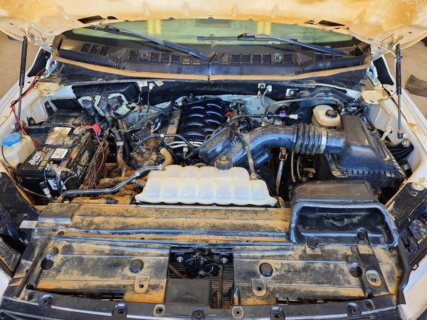 2019 FORD F150 — Engine bay