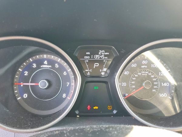 2013 HYUNDAI ELANTRA