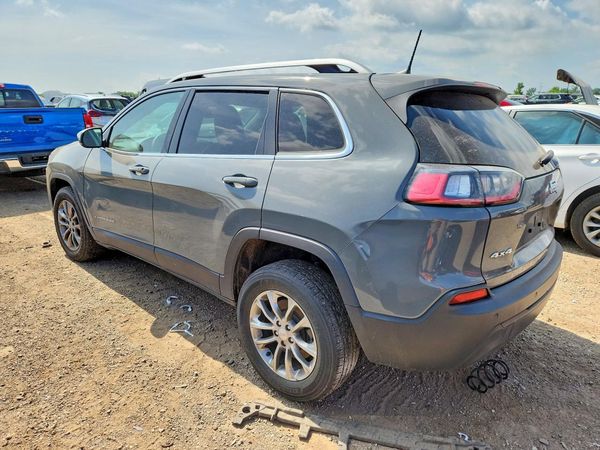 2020 JEEP CHEROKEE LATITUDE PLUS 4X4
