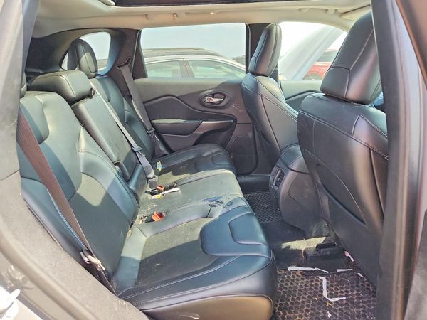 2020 JEEP CHEROKEE LATITUDE PLUS 4X4