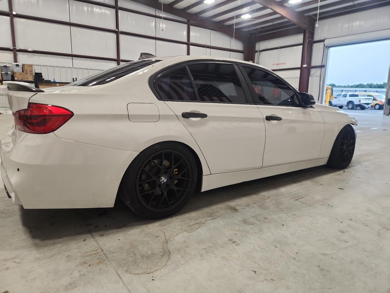 2017 BMW 330 SA