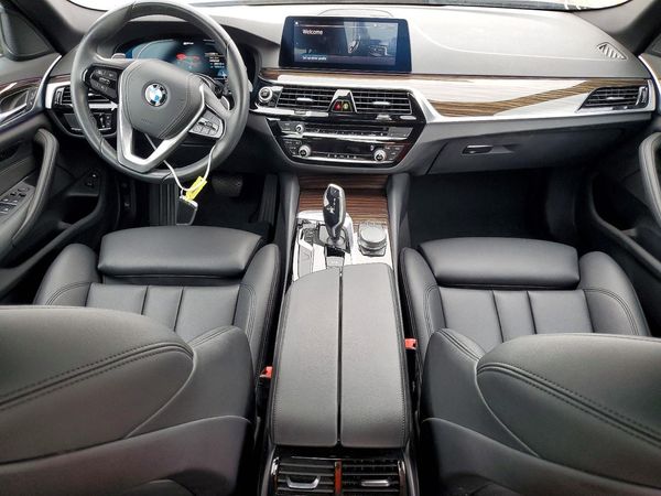 2020 BMW 530E