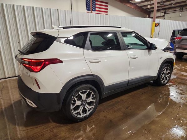 2021 KIA SELTOS EX