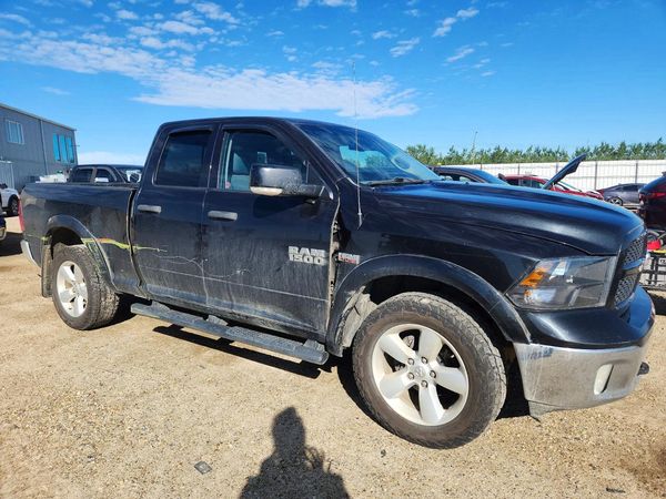 2015 RAM 1500 SLT