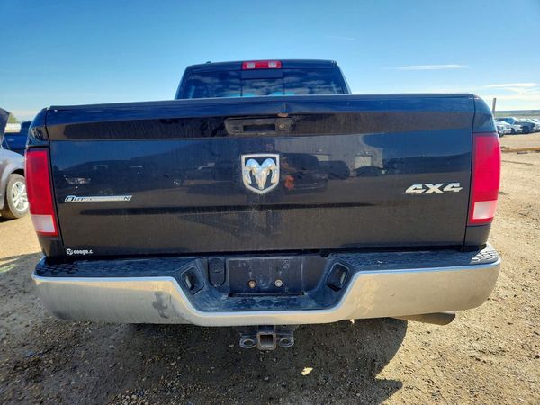 2015 RAM 1500 SLT