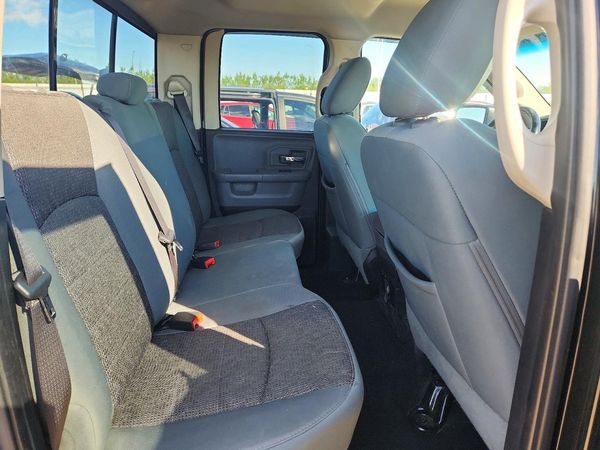 2015 RAM 1500 SLT