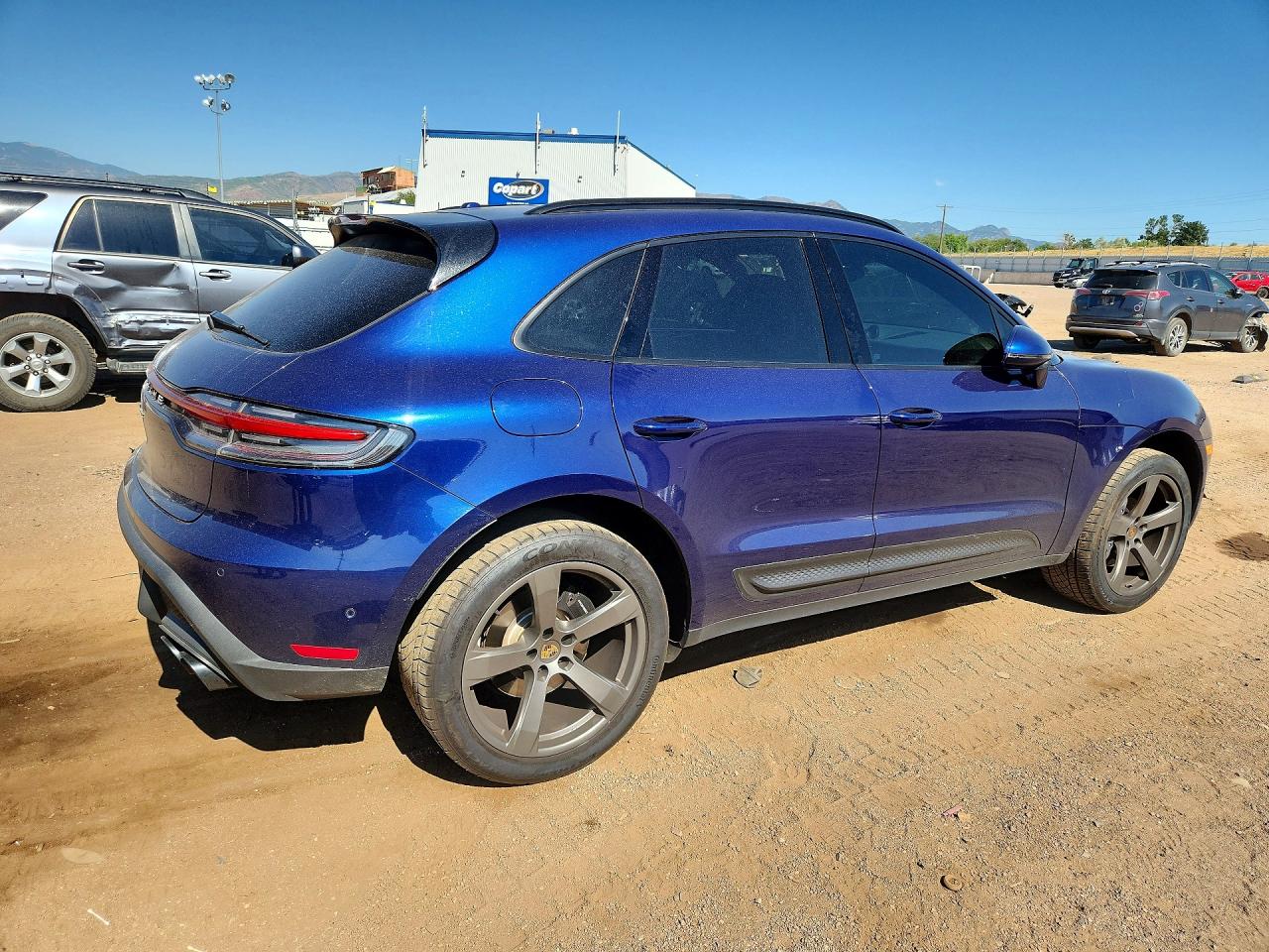 2022 PORSCHE MACAN
