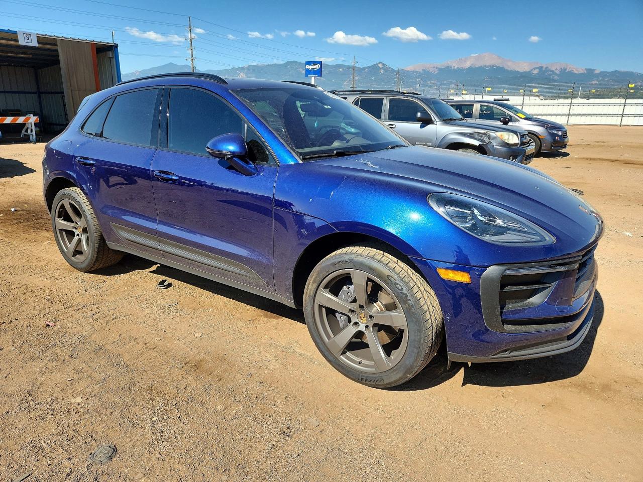2022 PORSCHE MACAN
