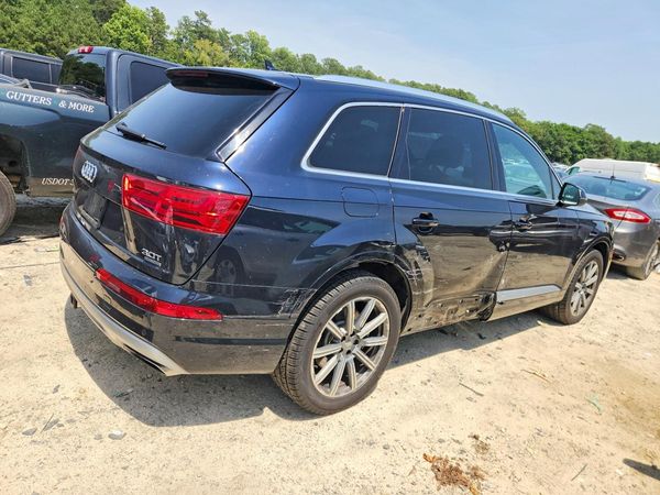 2017 AUDI Q7 quattro Premium Plus