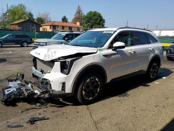 2025 KIA SORENTO