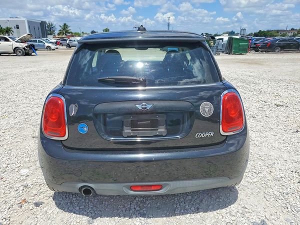 2016 MINI COOPER