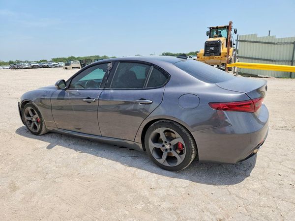 2017 ALFA ROMEO GIULIA