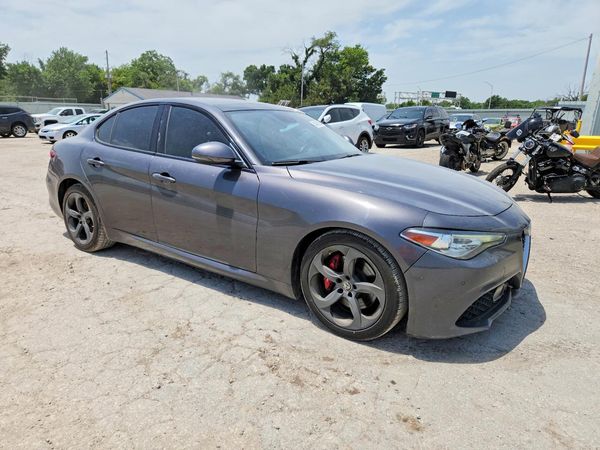 2017 ALFA ROMEO GIULIA