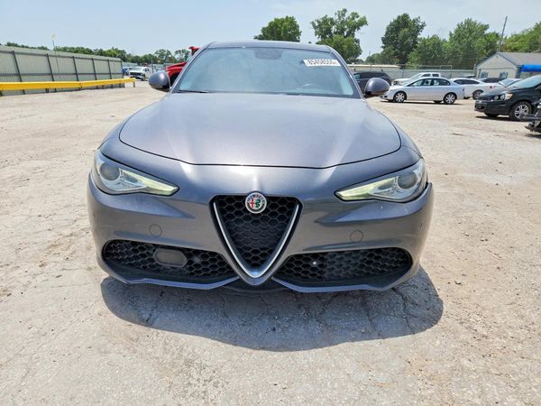 2017 ALFA ROMEO GIULIA