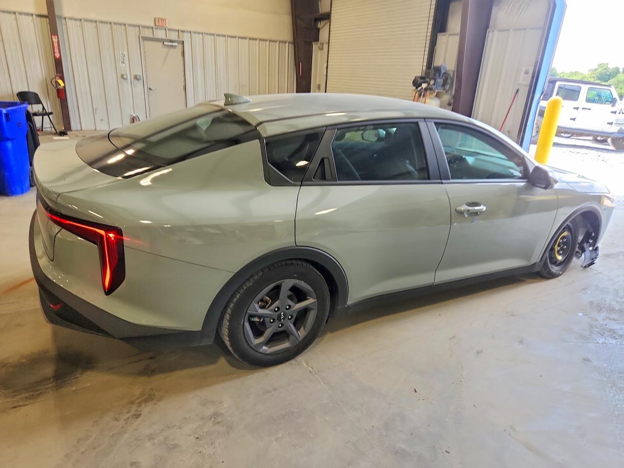 2025 KIA K4 LX, LXS
