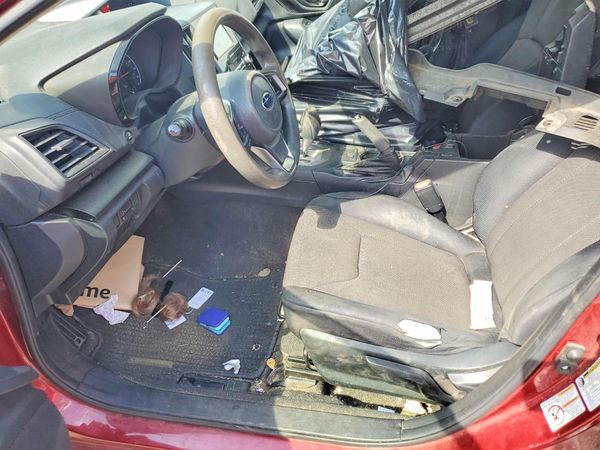 2018 SUBARU CROSSTREK Base — DENT