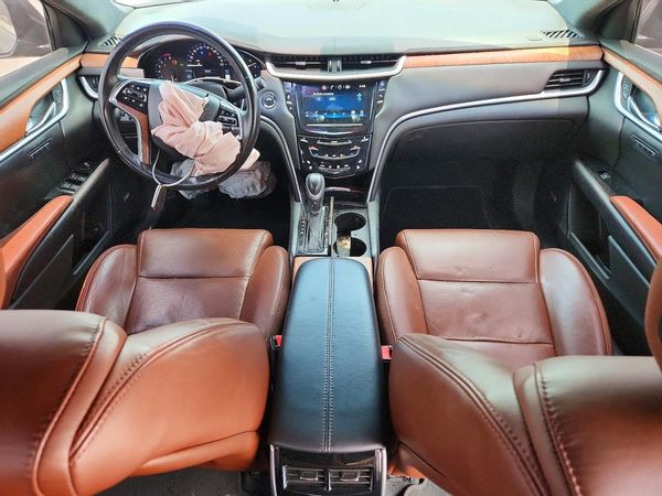 2015 CADILLAC XTS Luxury
