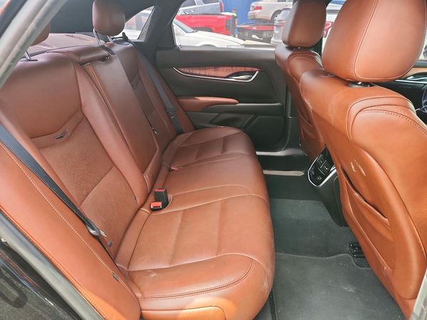 2015 CADILLAC XTS Luxury