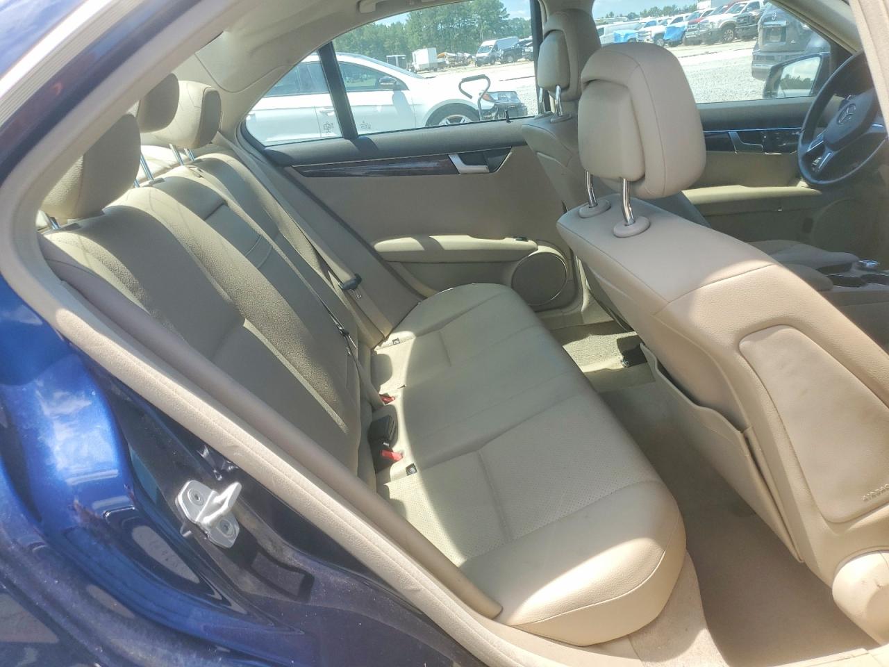 2014 MERCEDES-BENZ C C250