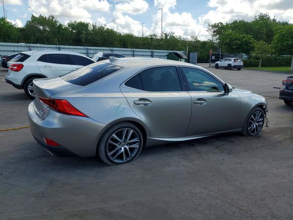 2018 LEXUS IS 300