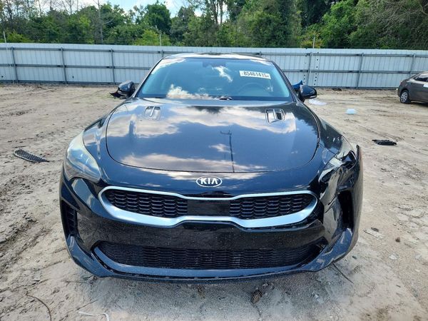 2018 KIA STINGER Premium