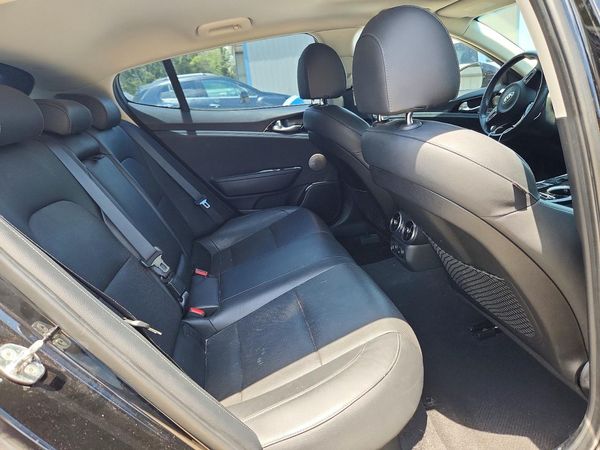 2018 KIA STINGER Premium