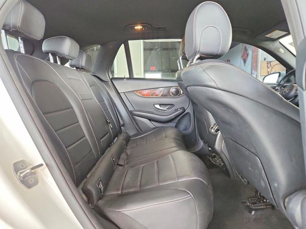 2020 MERCEDES-BENZ GLC GLC300