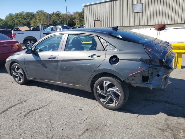 2024 HYUNDAI ELANTRA SEL w/ Convenience Pkg — DSRA