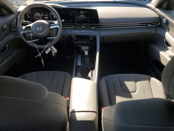 2024 HYUNDAI ELANTRA SEL w/ Convenience Pkg — CKPT