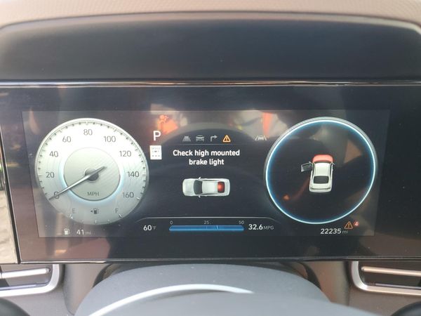 2024 HYUNDAI ELANTRA SEL w/ Convenience Pkg — ODOM