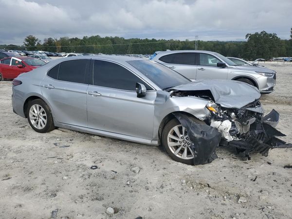 2024 TOYOTA CAMRY LE — Passenger 3/4