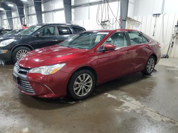 2016 TOYOTA CAMRY