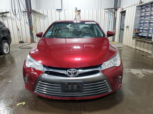 2016 TOYOTA CAMRY