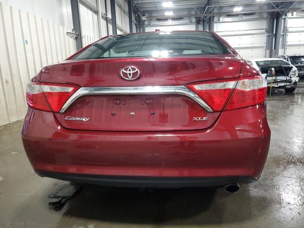 2016 TOYOTA CAMRY
