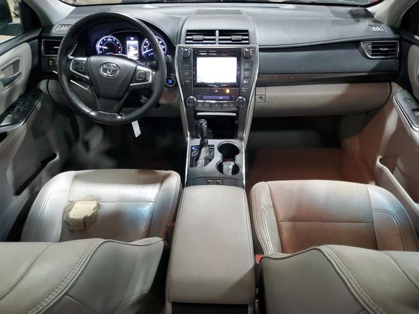 2016 TOYOTA CAMRY