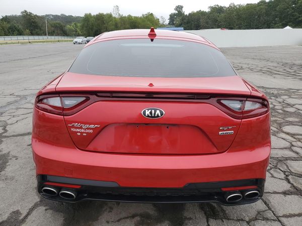 2018 KIA STINGER GT2
