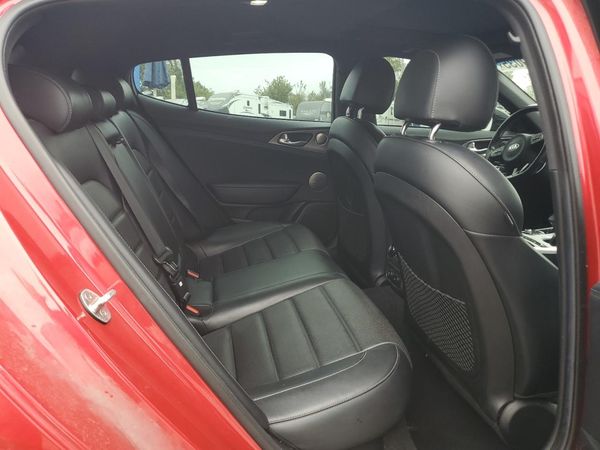 2018 KIA STINGER GT2