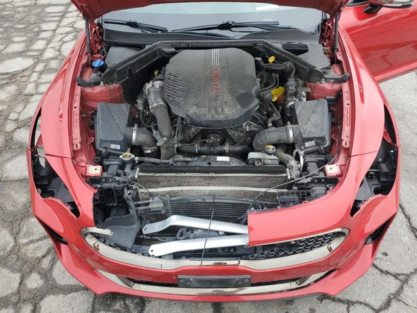 2018 KIA STINGER GT2