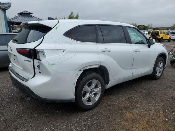 2024 TOYOTA HIGHLANDER LE