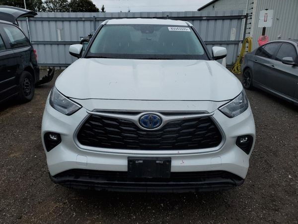 2024 TOYOTA HIGHLANDER LE