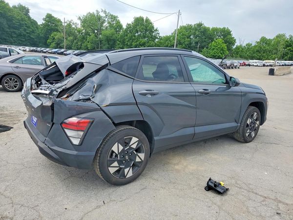 2024 HYUNDAI KONA SE