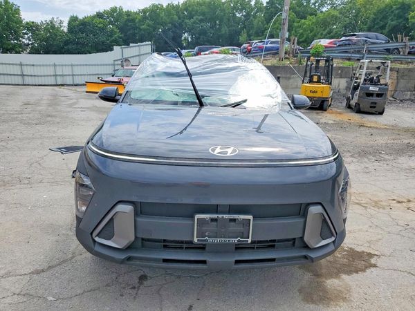 2024 HYUNDAI KONA SE