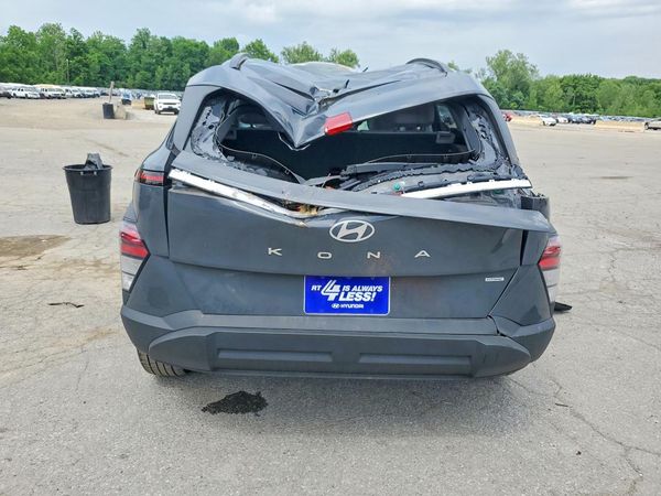2024 HYUNDAI KONA SE