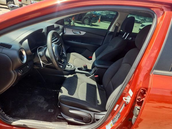 2022 KIA FORTE FE, LXS