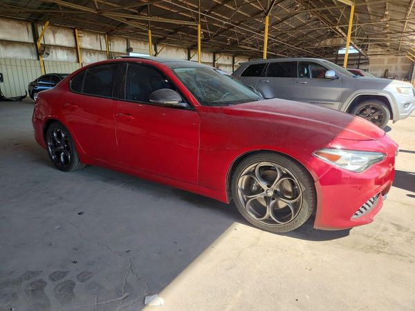 2018 ALFA ROMEO GIULIA TI RWD