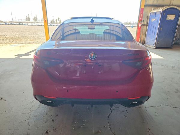 2018 ALFA ROMEO GIULIA TI RWD