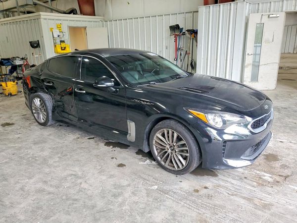 2018 KIA STINGER